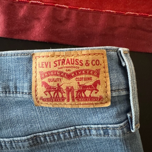 Jeans - Picture 2 of 3